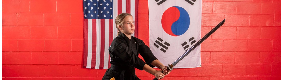 focus caroline sword